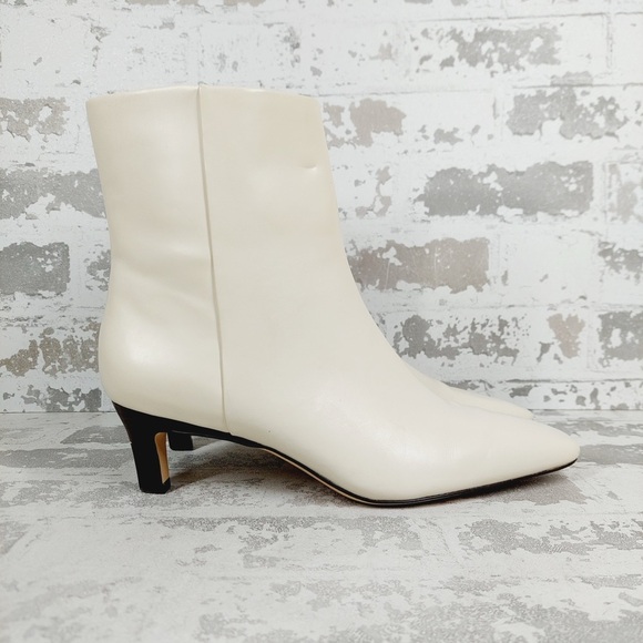 Nordstrom Arazio Kitten Heel White Cream Leather Ankle Booties Size 9 - Picture 4 of 13